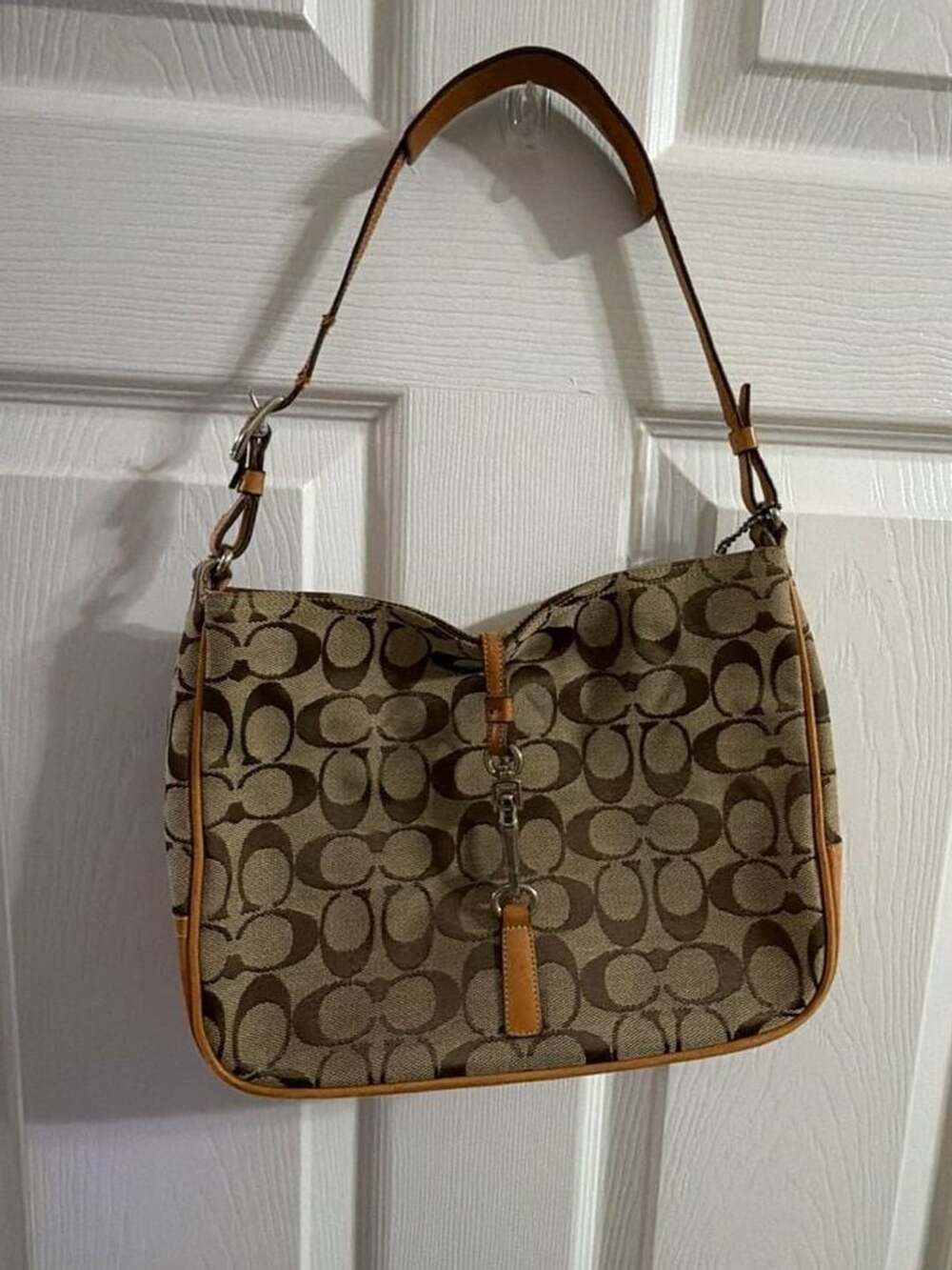 Coach Signature C Clip Hobo Shoulder Bag